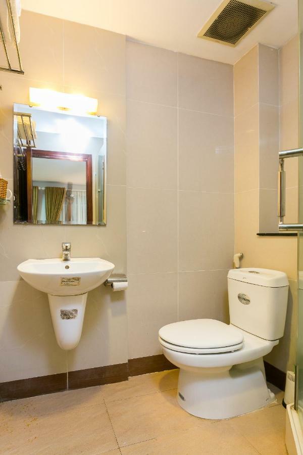 Oyo 169 New Hotel Ho Chi Minh City Exterior photo